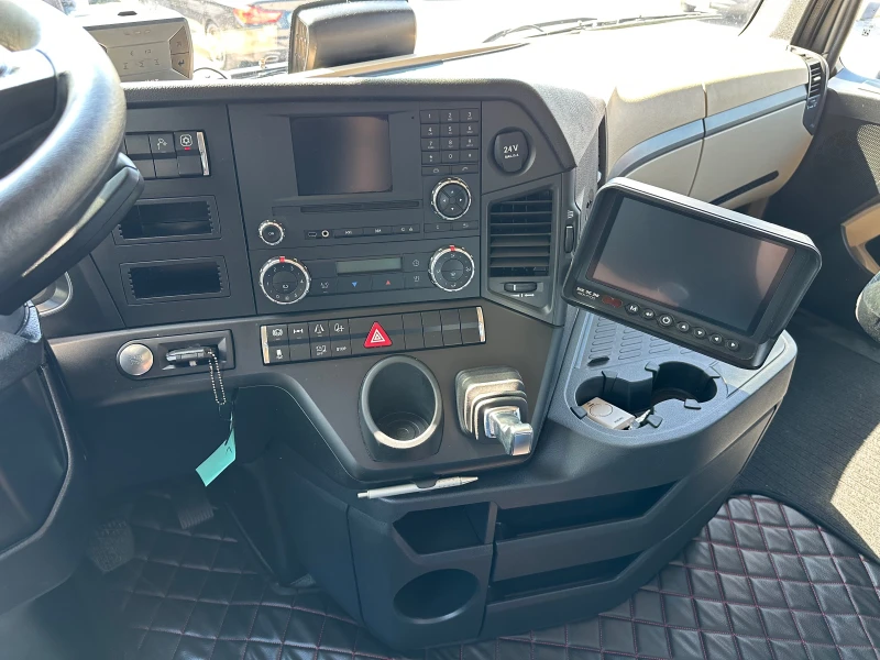 Mercedes-Benz Actros 1842, снимка 9 - Камиони - 52845597