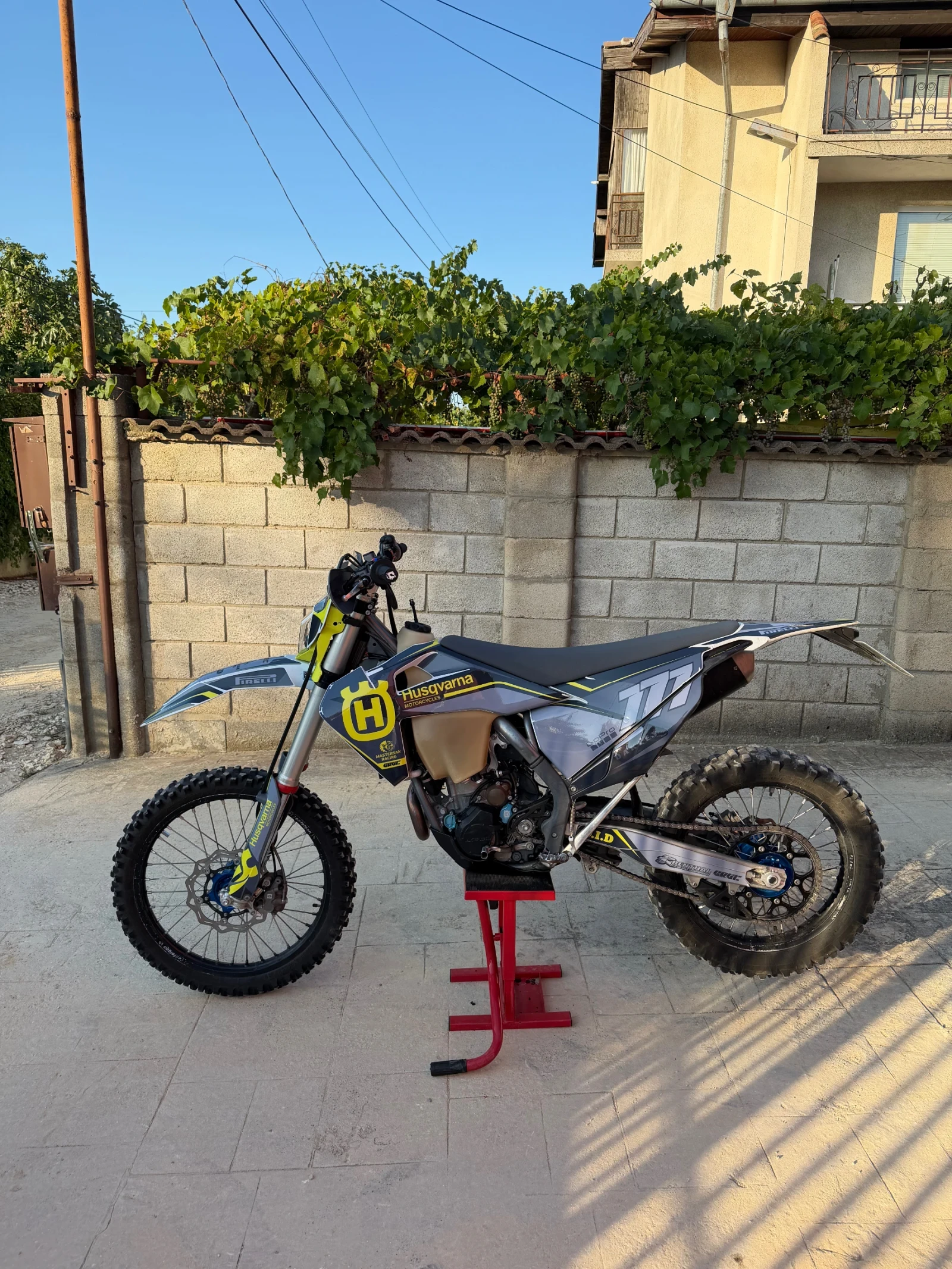 Husqvarna FE 350, снимка 2 - Мотоциклети и мототехника - 55500997