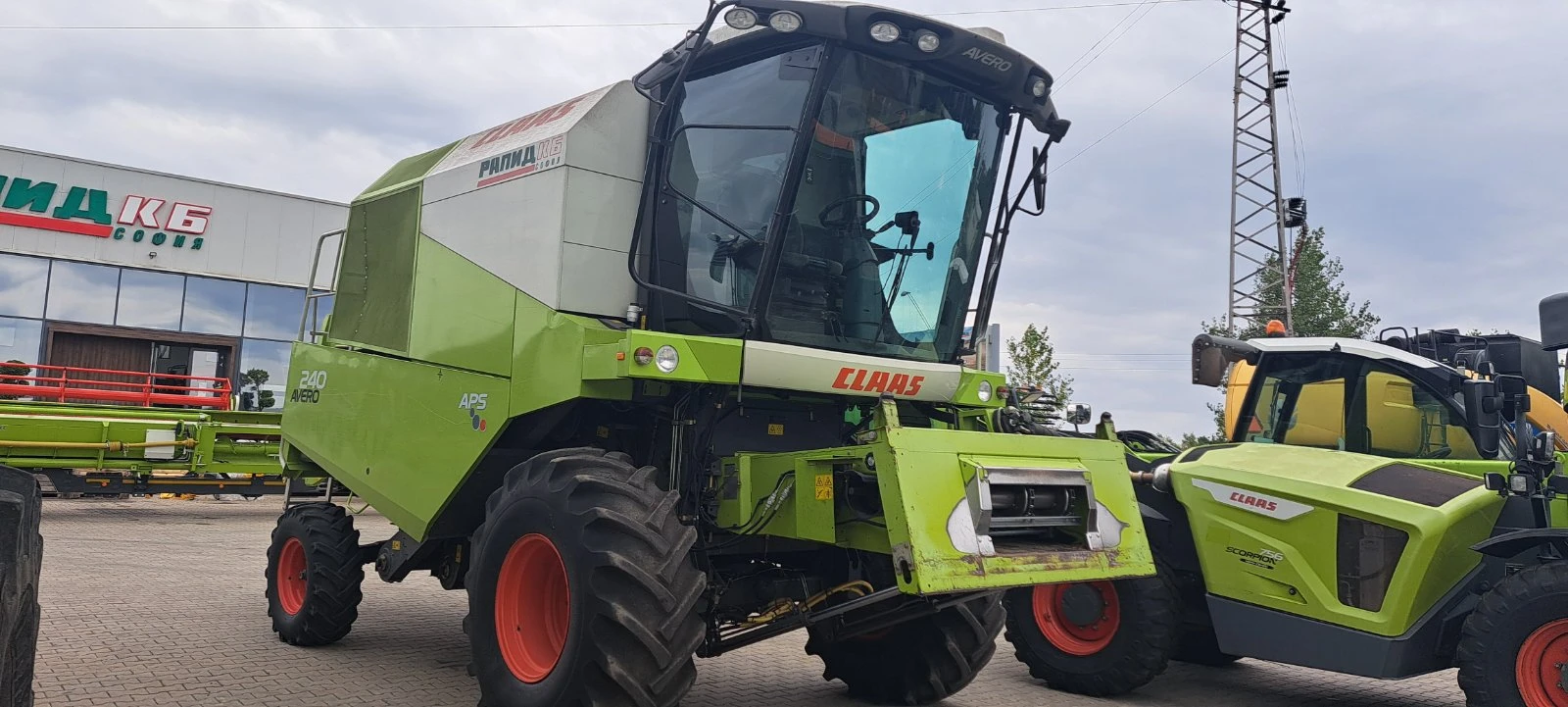 Комбайн Claas Avero 240 - изображение 3