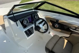 ������� ���� Sea Ray 210 spx | Mobile.bg � ����� ������ 2