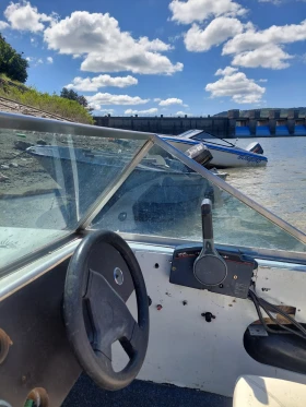 ������� ���� Glastron | Mobile.bg � ����� ������ 5