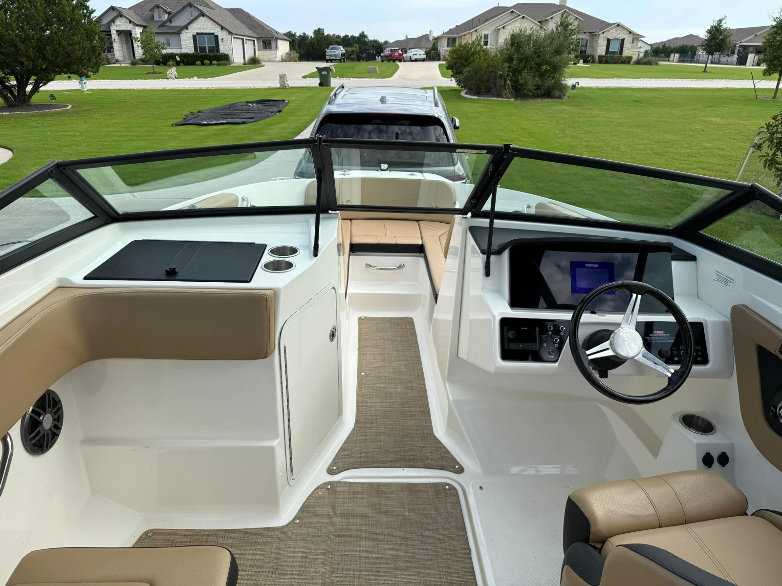 ������� ���� Sea Ray 210 spx | Mobile.bg � ����������� 4