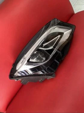 Mercedes GLA десен би-ксенонов фар , снимка 3