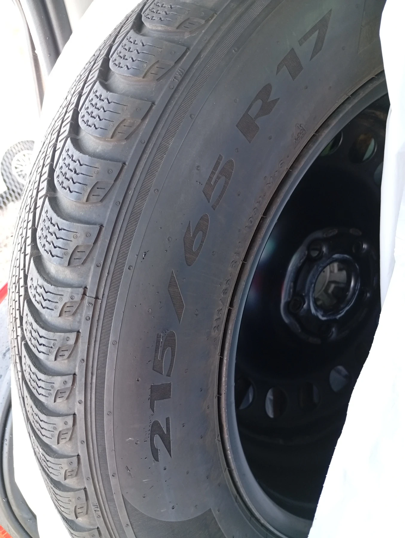 ���� � ������ 215/65R17 | Mobile.bg � ����������� 2