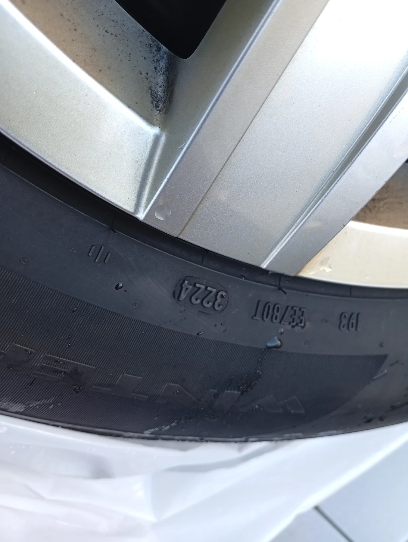 ���� � ������ 215/65R17 | Mobile.bg � ����������� 3