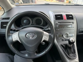 Toyota Auris 1.6 LPG, снимка 10