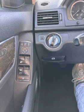 Mercedes-Benz C 220, снимка 11