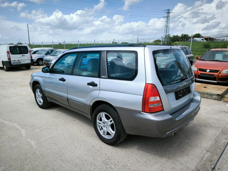 Subaru Forester 2.0I, снимка 5 - Автомобили и джипове - 45451918