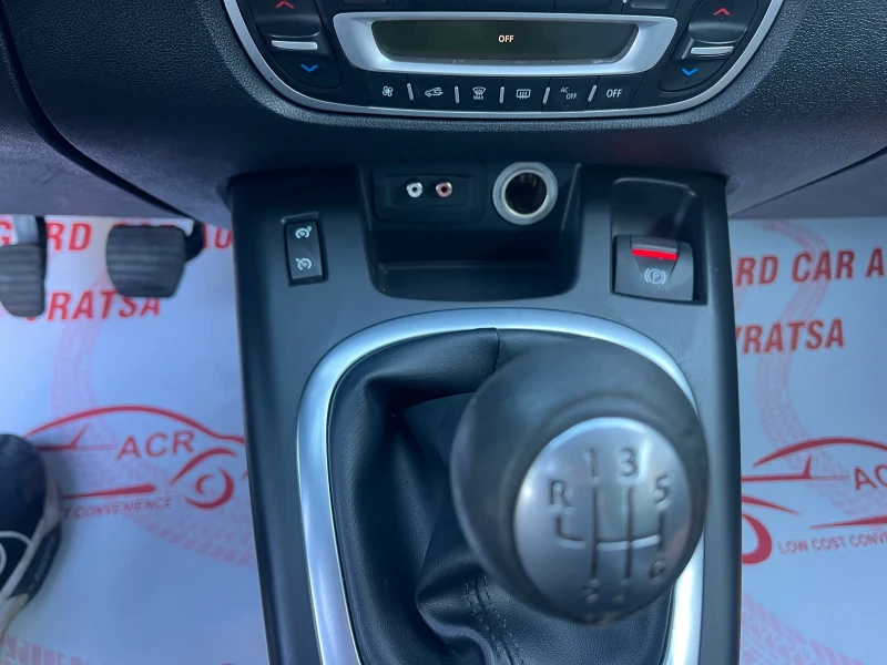 Renault Scenic 1.5DCI 110 к.с, снимка 12 - Автомобили и джипове - 47975104