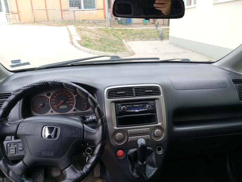 Honda Stream 2.0, снимка 4 - Автомобили и джипове - 48078038