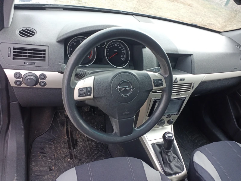 Opel Astra, снимка 9 - Автомобили и джипове - 49302648