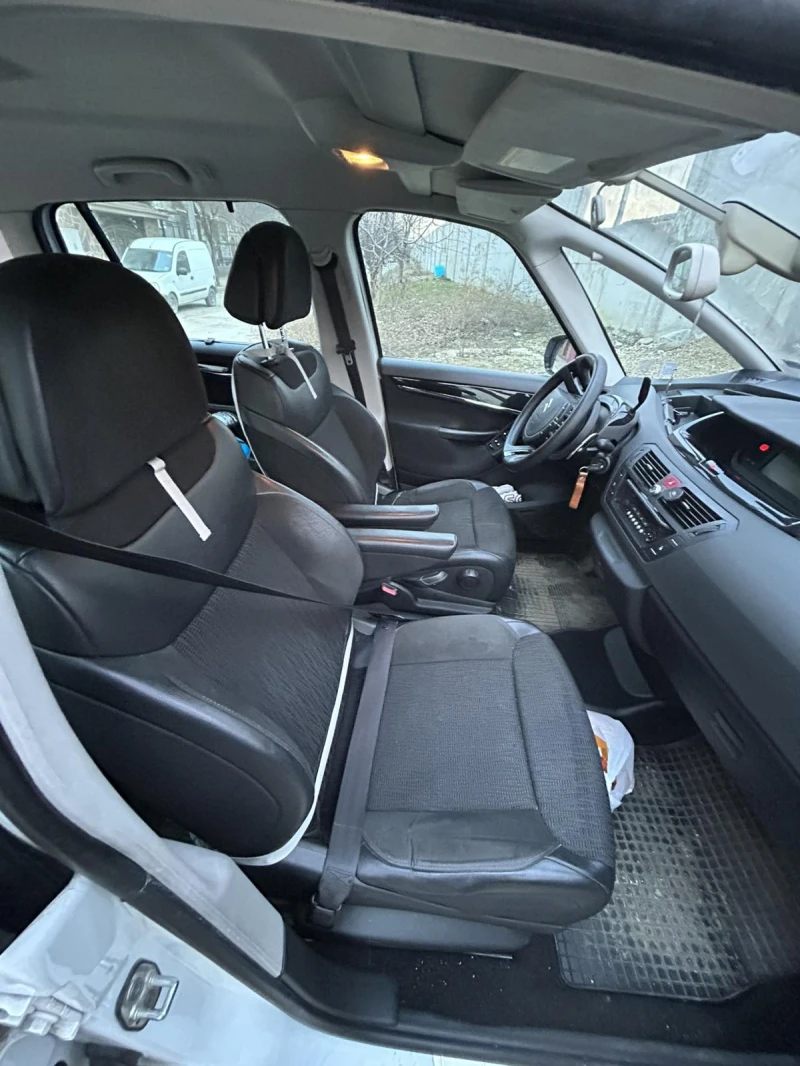 Citroen Grand C4 Picasso 2.0 HDI, снимка 2 - Автомобили и джипове - 49490941