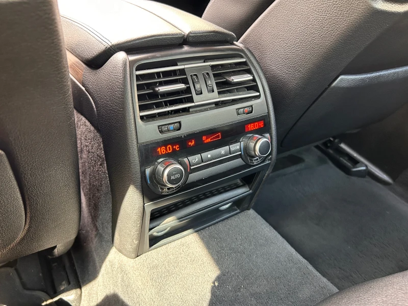 BMW 730 D Distronic, SoftClose, Night Vision, ShadowLine, снимка 9 - Автомобили и джипове - 52532019