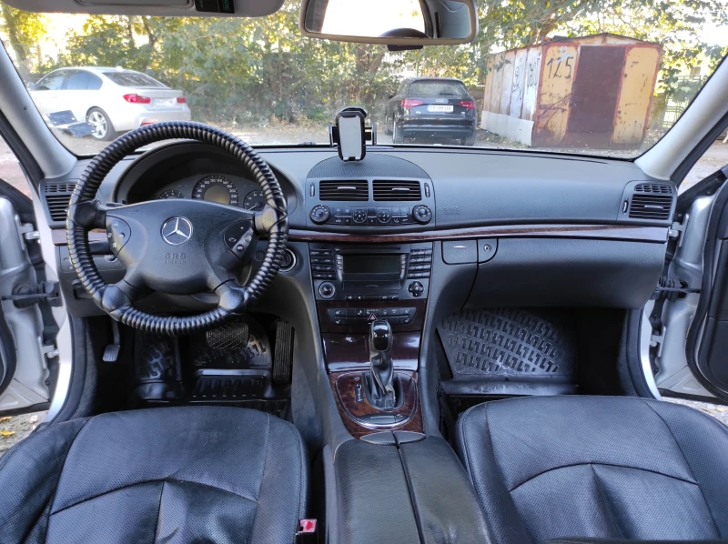 Mercedes-Benz E 200 2.0 ГАЗ, АВТОМАТ , снимка 9 - Автомобили и джипове - 51370939