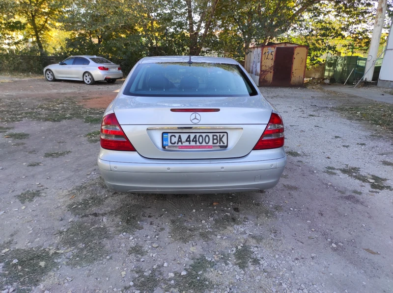 Mercedes-Benz E 200 2.0 ГАЗ, АВТОМАТ , снимка 6 - Автомобили и джипове - 51370939