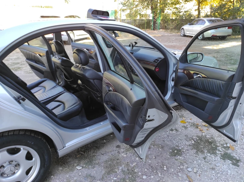 Mercedes-Benz E 200 2.0 ГАЗ, АВТОМАТ , снимка 13 - Автомобили и джипове - 51370939