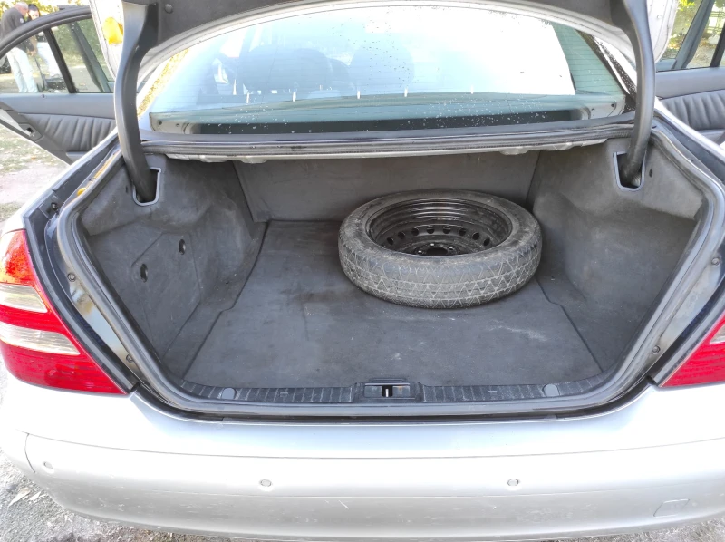 Mercedes-Benz E 200 2.0 ГАЗ, АВТОМАТ , снимка 17 - Автомобили и джипове - 51370939