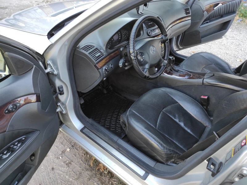 Mercedes-Benz E 200 2.0 ГАЗ, АВТОМАТ , снимка 10 - Автомобили и джипове - 51370939