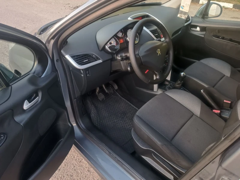 Peugeot 207 1.4 НОВ ВНОС , снимка 9 - Автомобили и джипове - 51592794