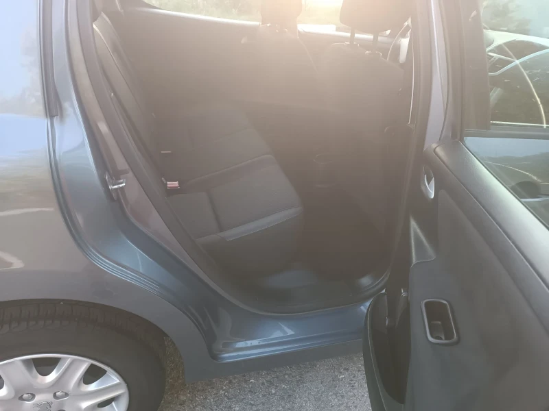 Peugeot 207 1.4 НОВ ВНОС , снимка 12 - Автомобили и джипове - 51592794
