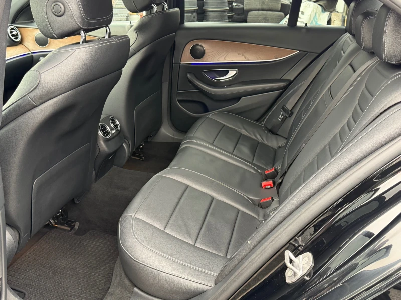 Mercedes-Benz E 220 220d Barter, снимка 12 - Автомобили и джипове - 53304958