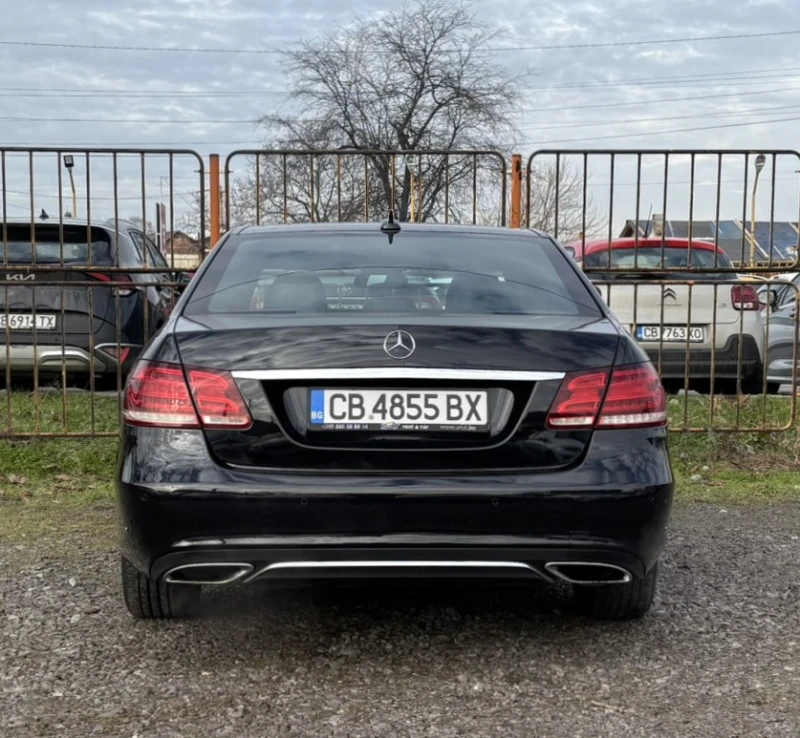 Mercedes-Benz E 220 Facelift/9G-TRONIC, снимка 2 - Автомобили и джипове - 53596906