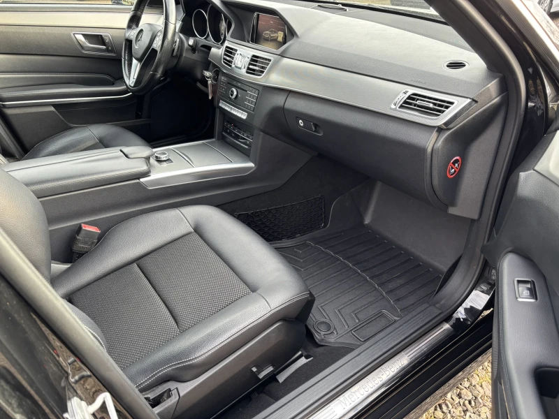 Mercedes-Benz E 220 Facelift/9G-TRONIC, снимка 8 - Автомобили и джипове - 53596906