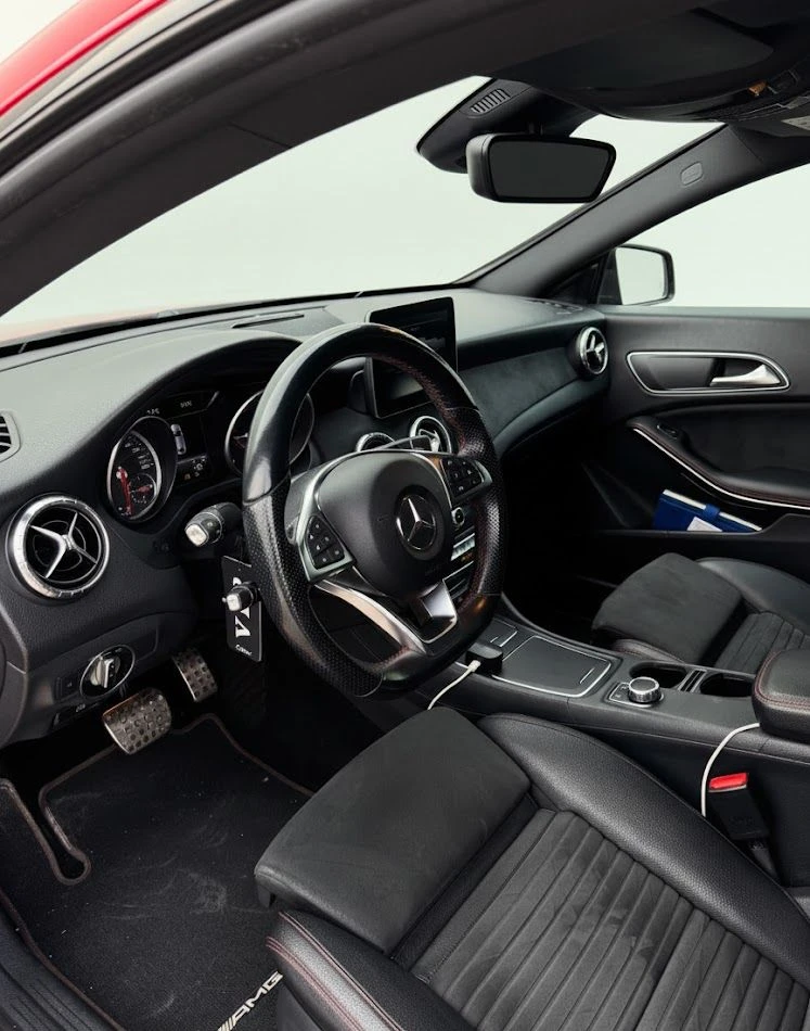 Mercedes-Benz CLA 220 CDI AMG Line, снимка 4 - Автомобили и джипове - 52750201