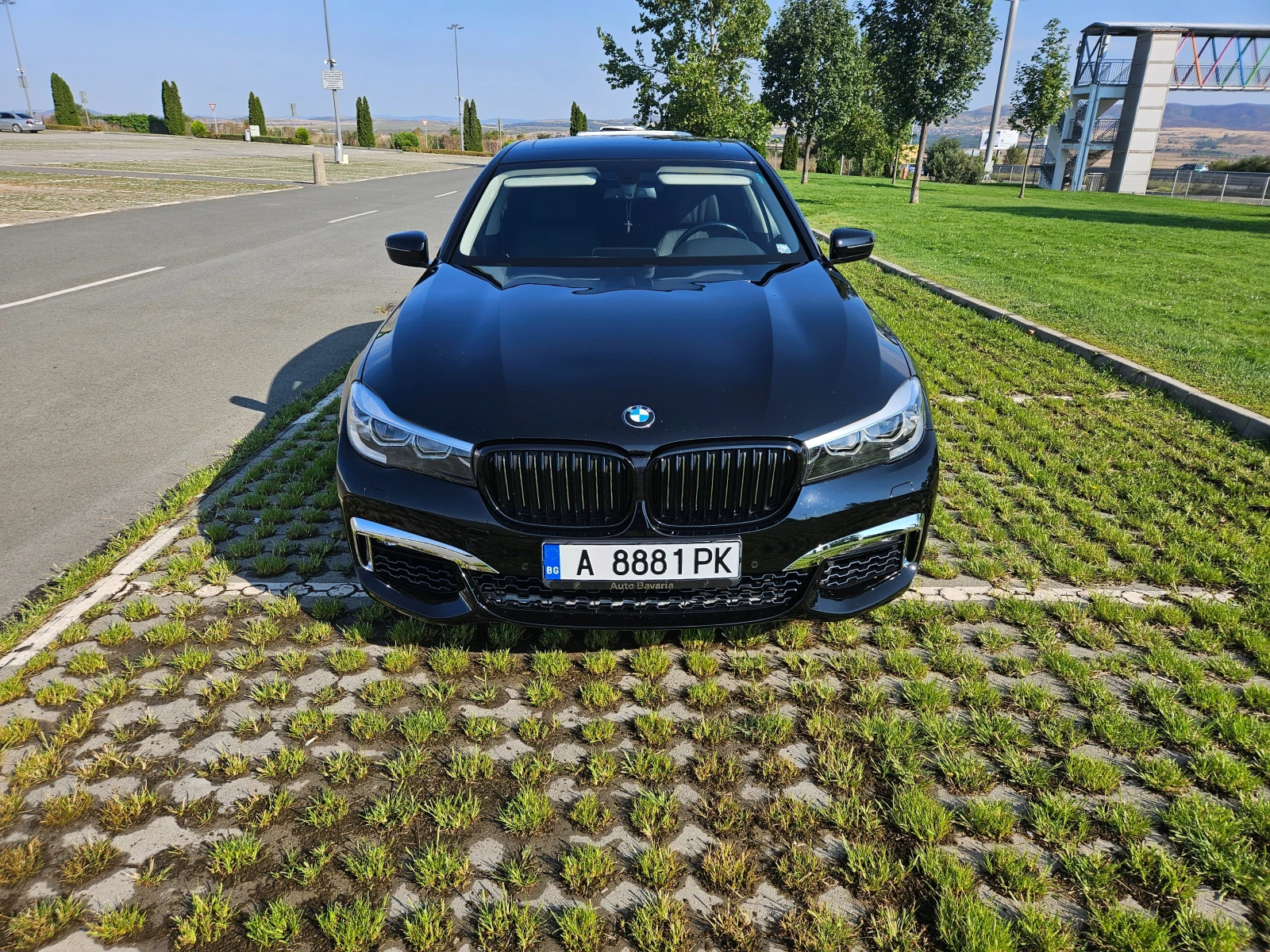 BMW 740 M Pack - изображение 2