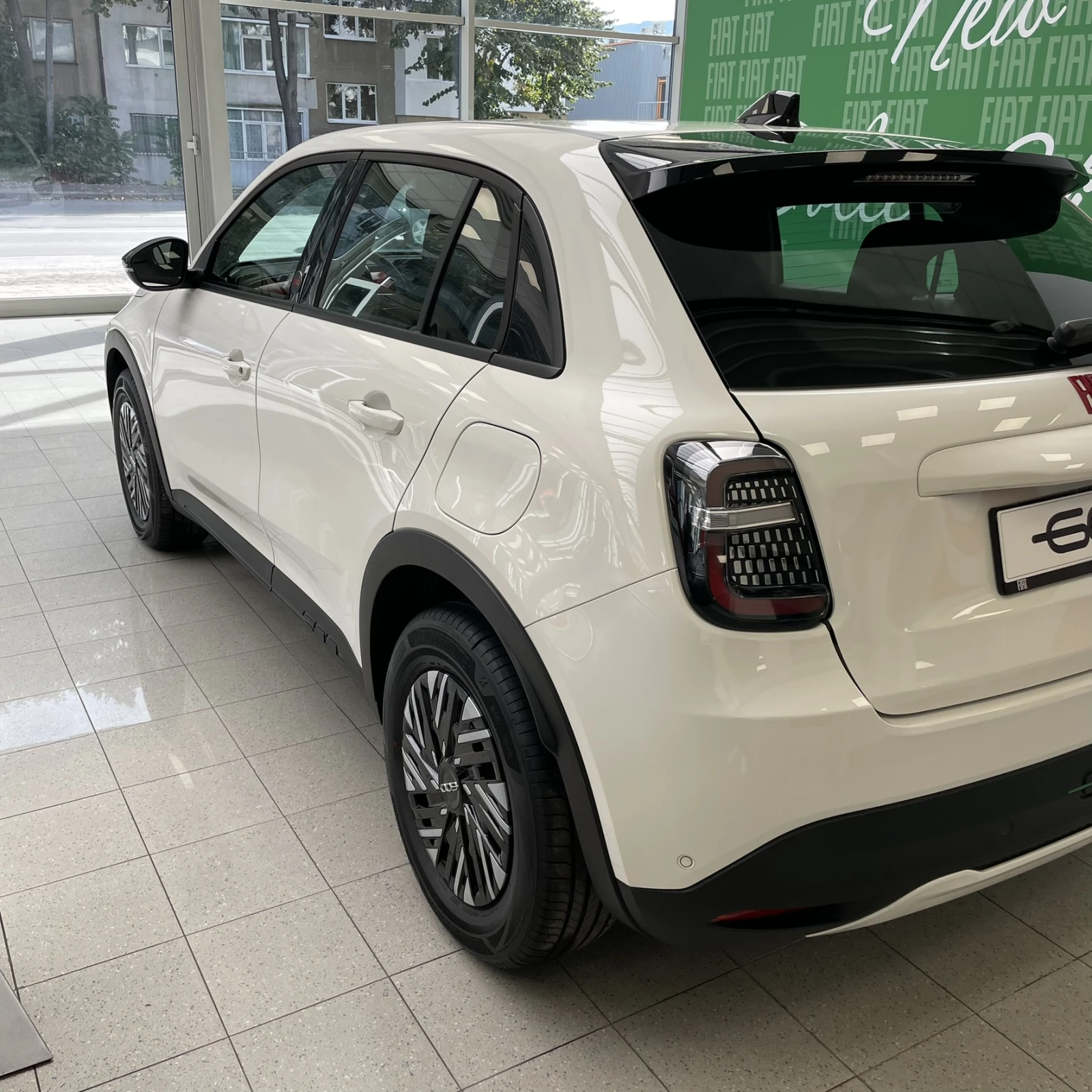 Fiat 600 RED BEV 54 kWh 115 kW 156 hp 400 km  - изображение 7