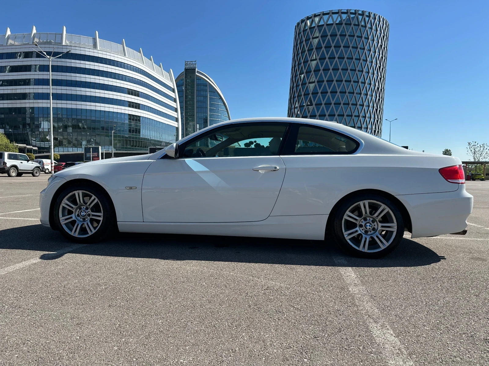 BMW 325 i - изображение 2