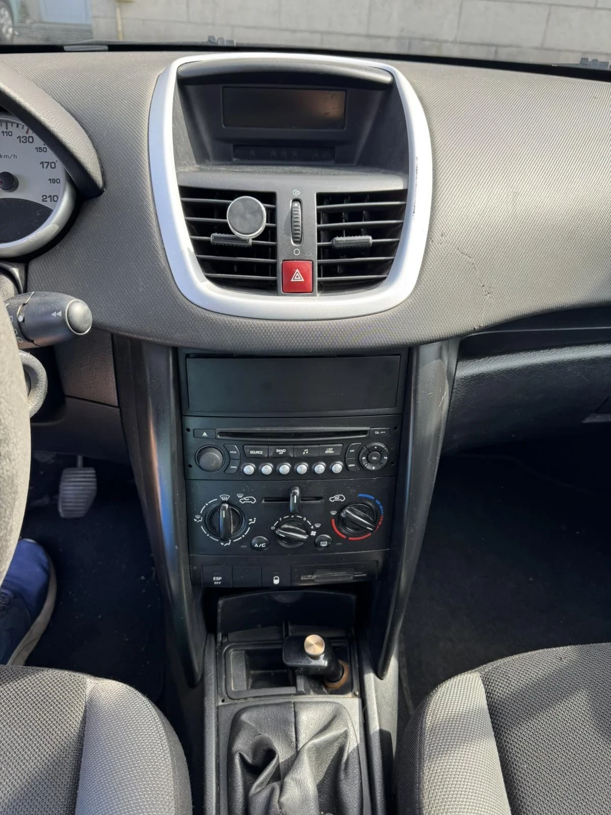 Peugeot 207  - изображение 2