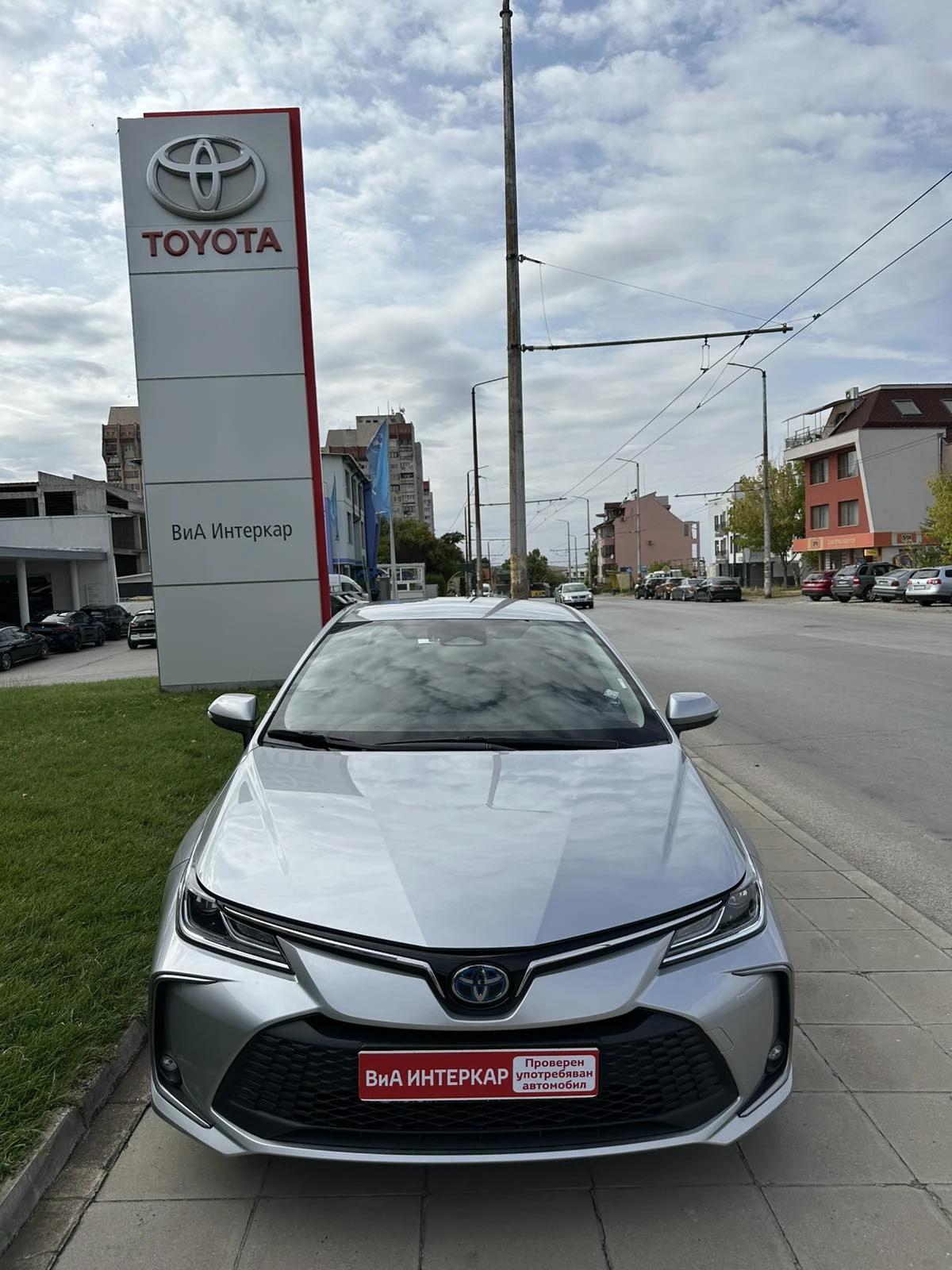 Toyota Corolla 1.8 HEV Executive - изображение 2