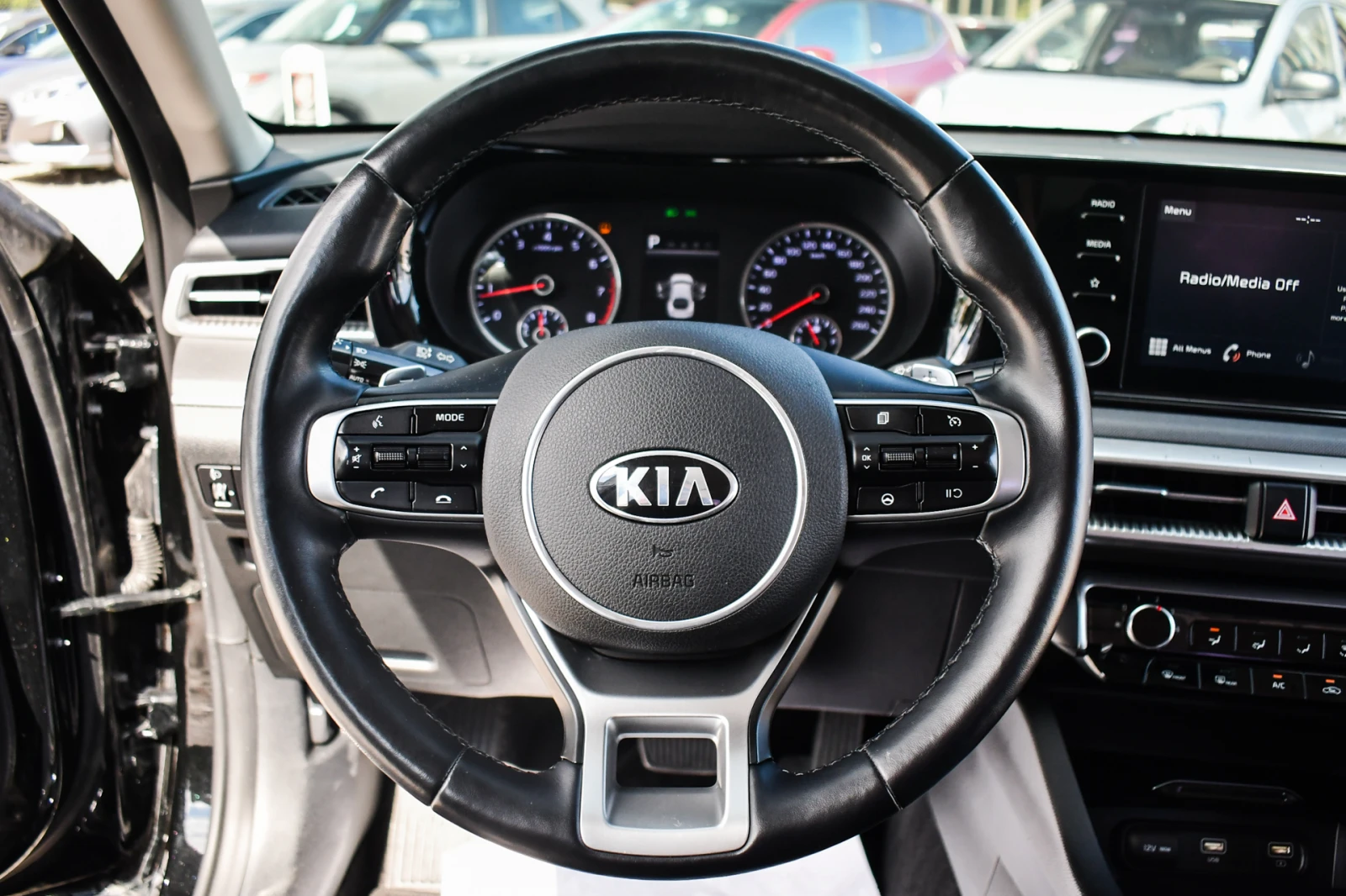 Kia K5 2.0 LPI | Mobile.bg   11