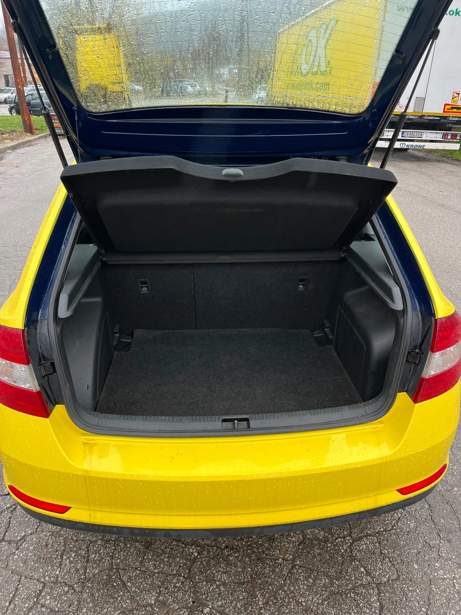 Skoda Rapid 1.6 115кс Spaceback - изображение 9