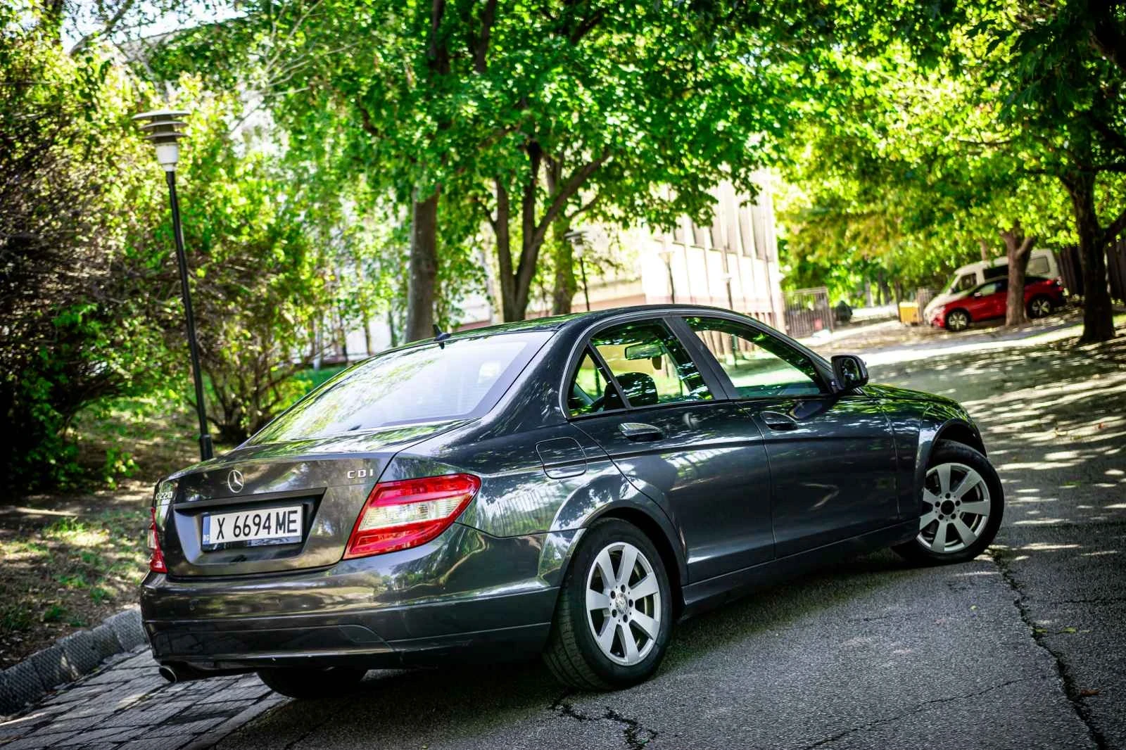 Mercedes-Benz C 220  - изображение 4