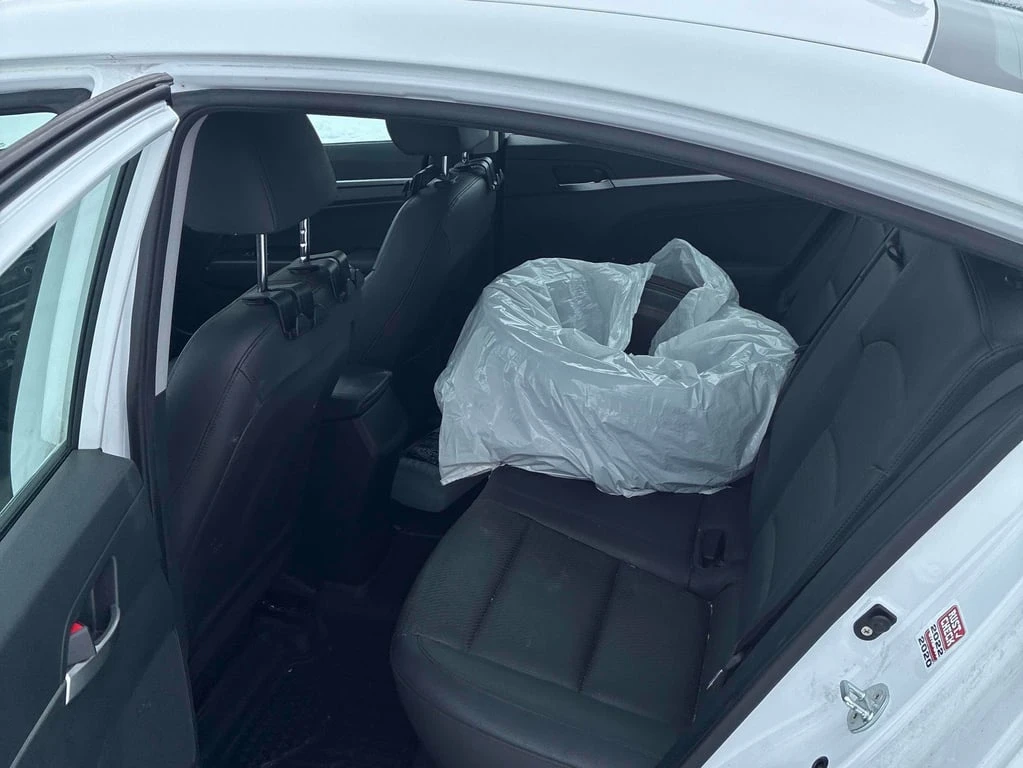 Hyundai Elantra * Ultimate * CARFAX * ��� ������������ ������ | Mobile.bg � ����������� 10