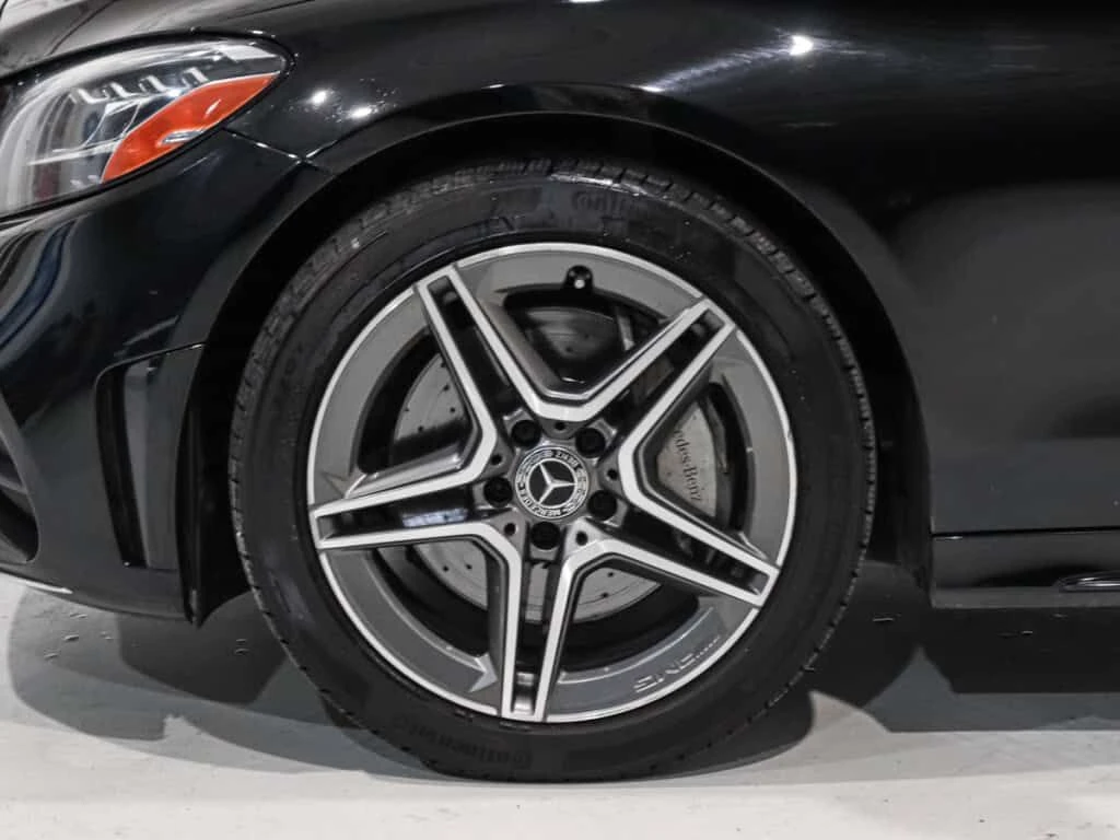 Mercedes-Benz C 300 * C300 / Premium Pkg / Sport Pkg / Apple CarPlay /, снимка 12 - Автомобили и джипове - 53748202