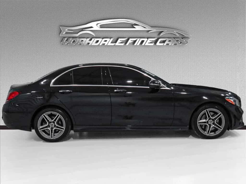 Mercedes-Benz C 300 * C300 / Premium Pkg / Sport Pkg / Apple CarPlay /, снимка 4 - Автомобили и джипове - 53748202