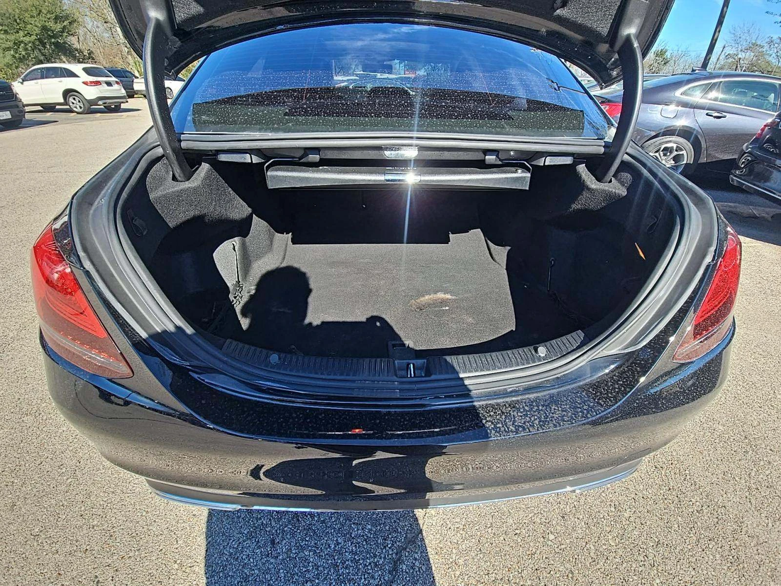 Mercedes-Benz C 300 4MATIC, снимка 11 - Автомобили и джипове - 53759172