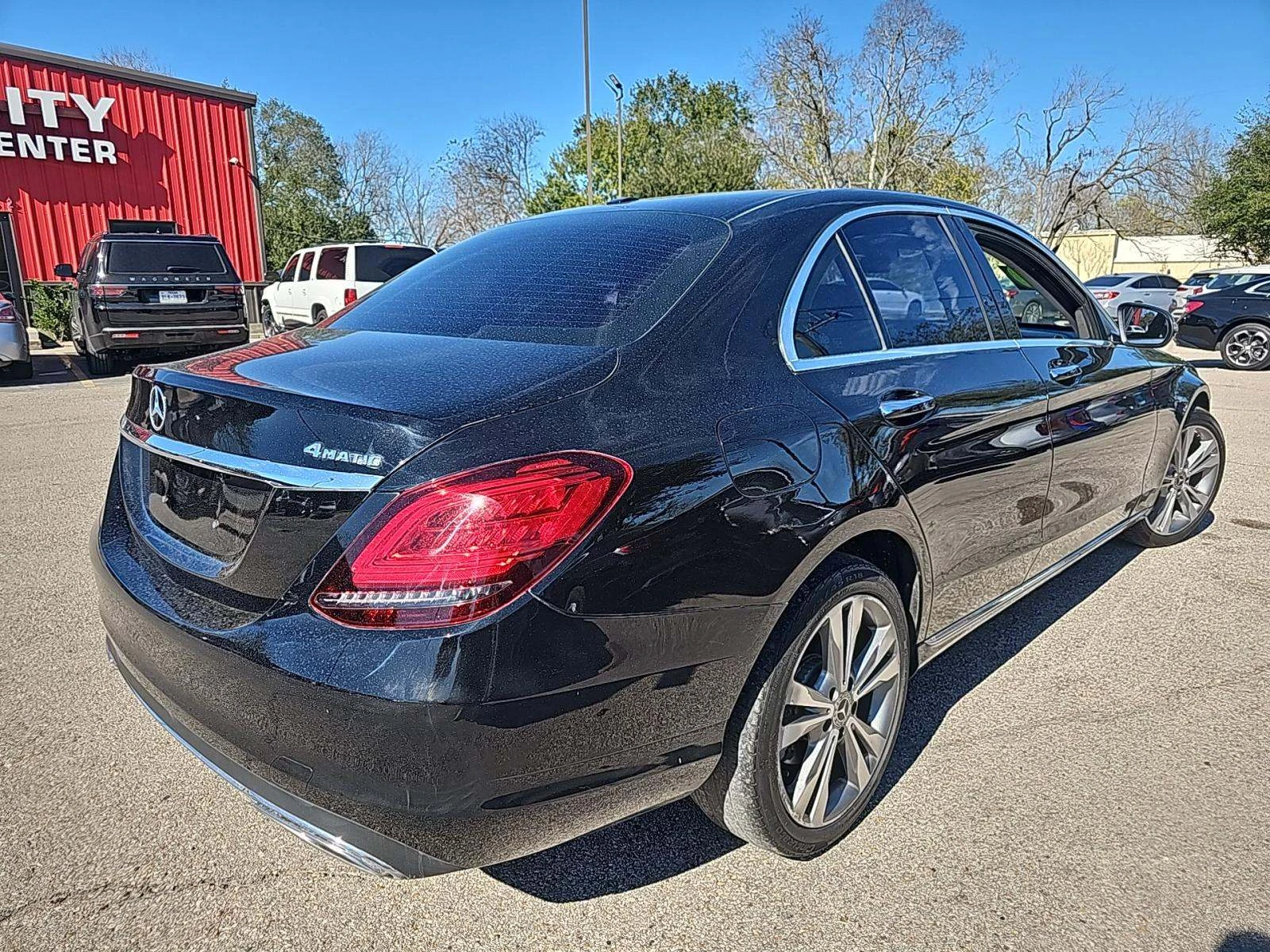 Mercedes-Benz C 300 4MATIC, снимка 3 - Автомобили и джипове - 53759172