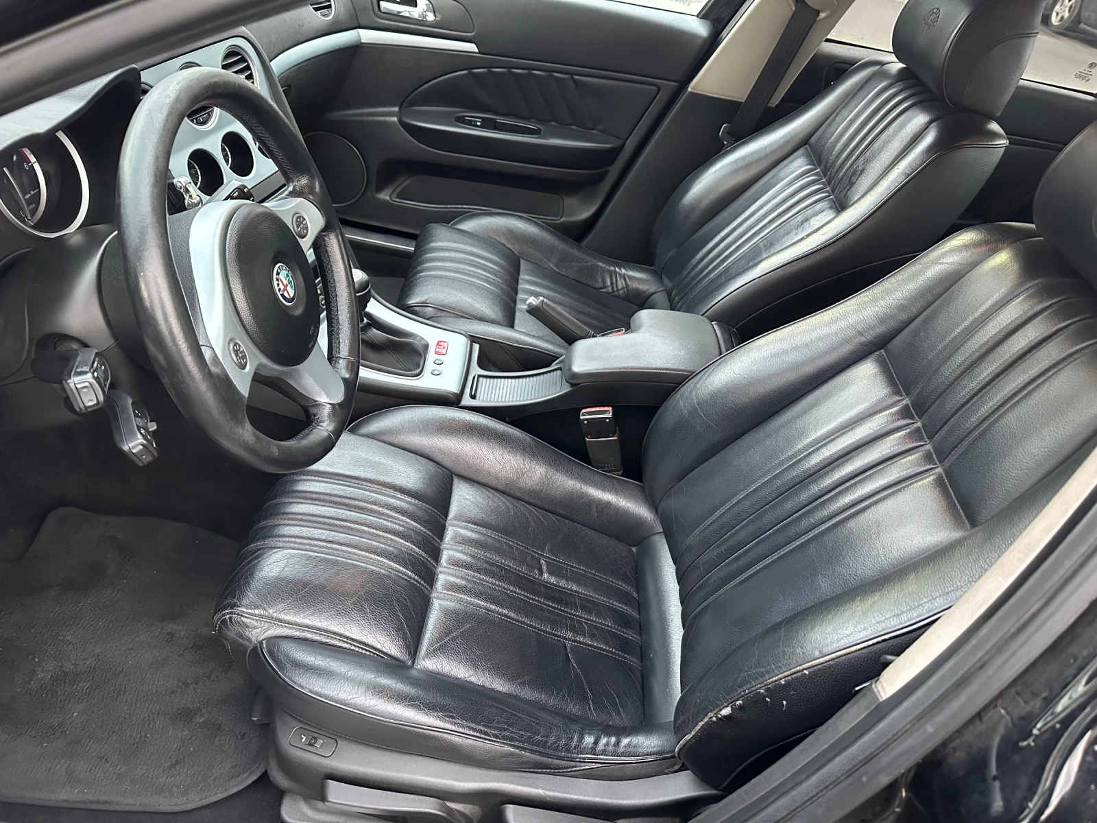 Alfa Romeo 159 1.9 JTD, снимка 10 - Автомобили и джипове - 53814276