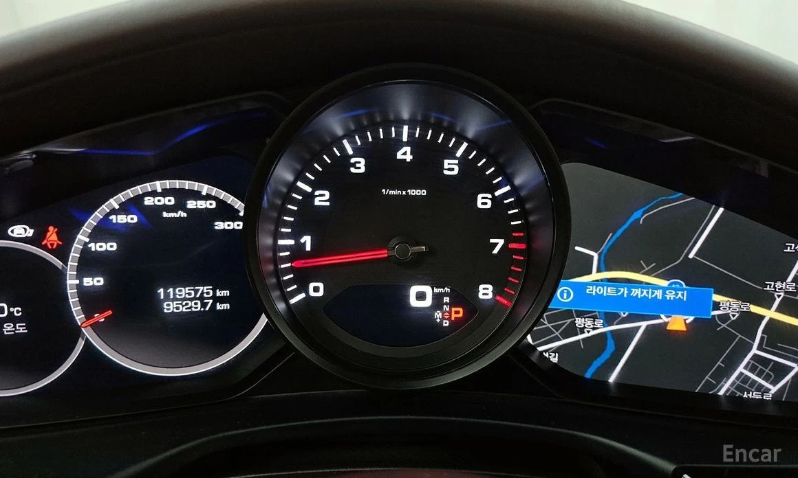 Porsche Panamera, снимка 8 - Автомобили и джипове - 53904127