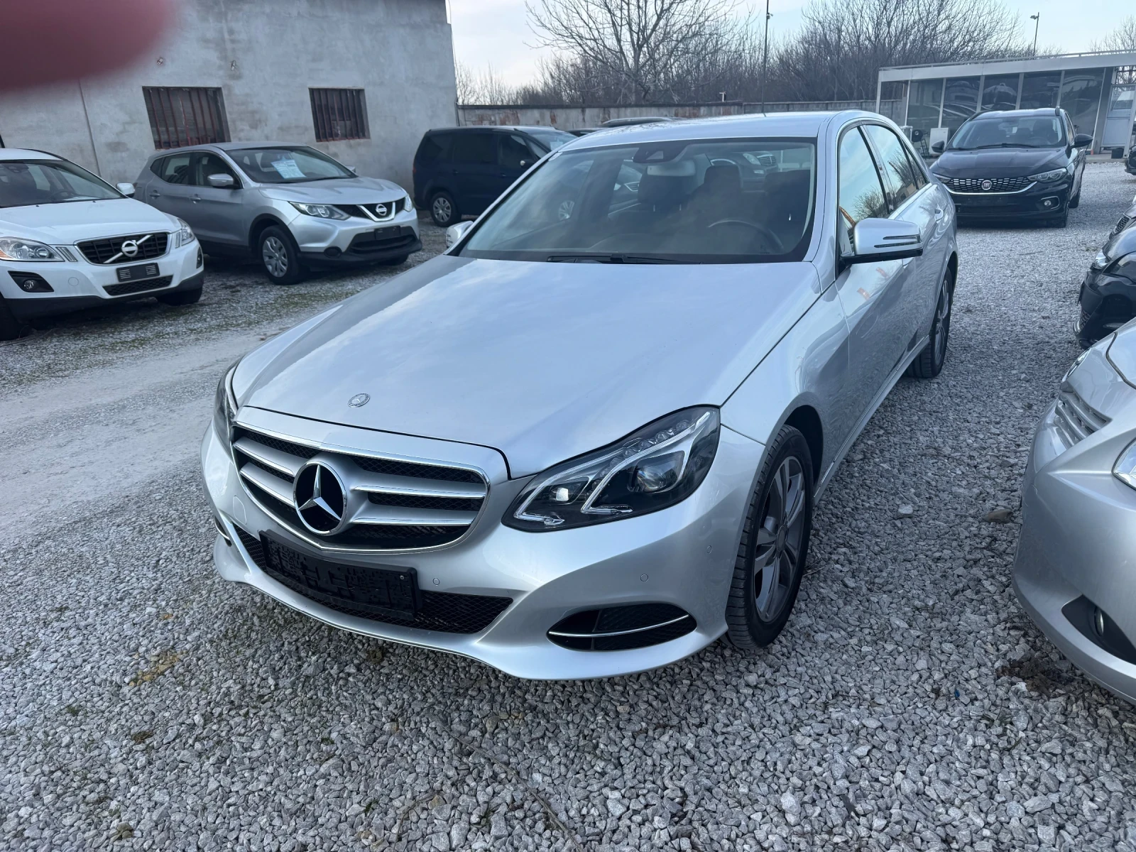 Mercedes-Benz E 220 CDI 4Matic, снимка 3 - Автомобили и джипове - 53923887