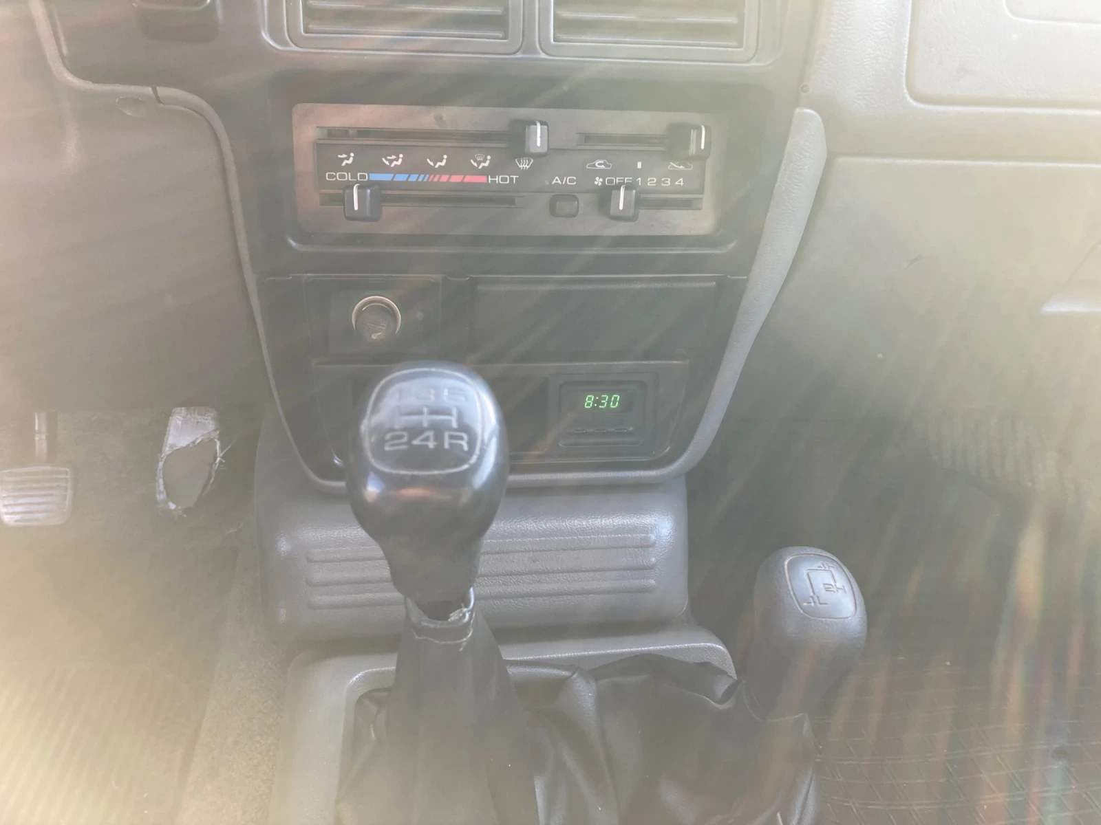 Isuzu Pickup 3100 TD 109 ks Klimatik BEZ RAjDA, снимка 13 - Автомобили и джипове - 53977570