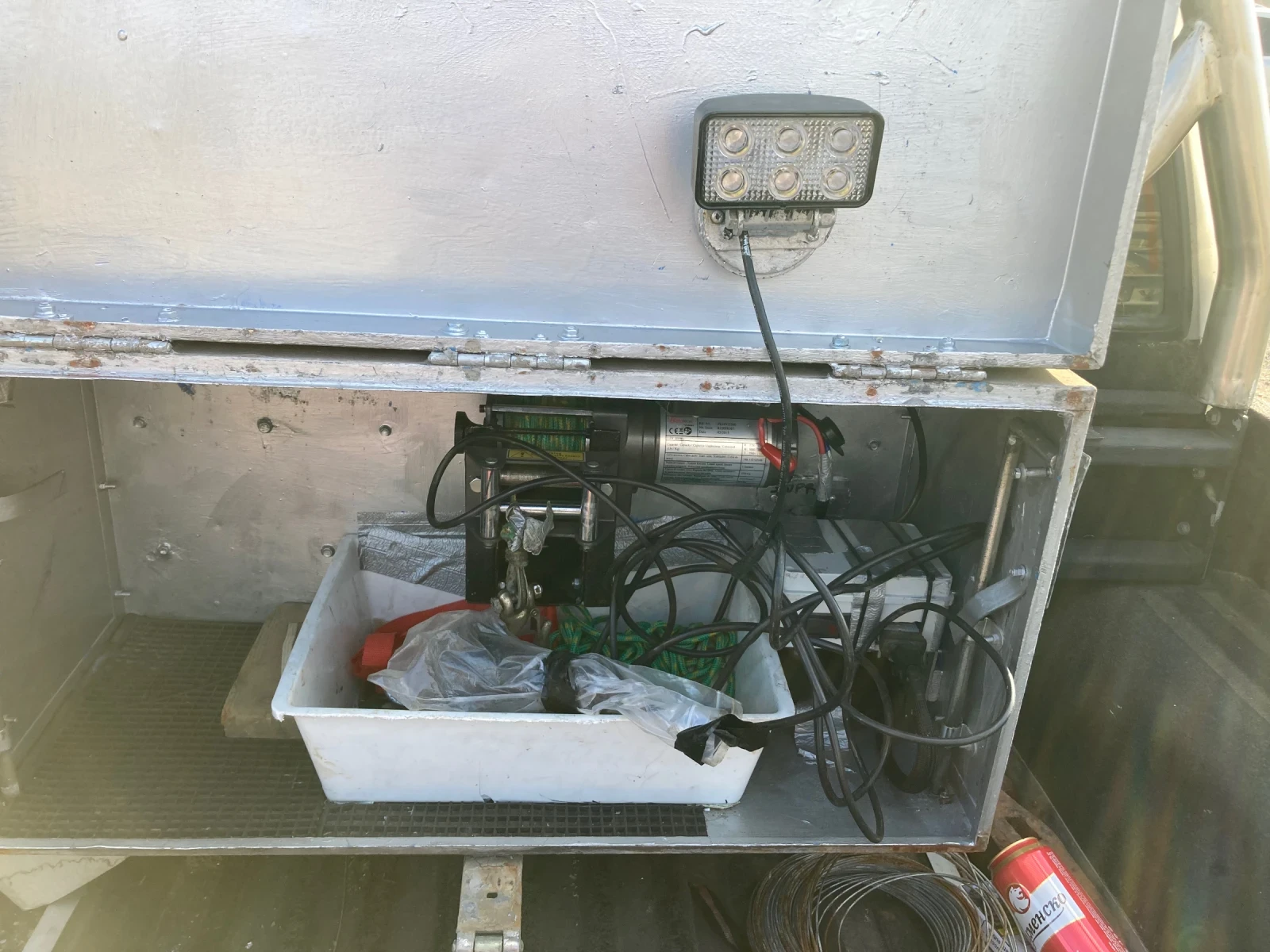 Isuzu Pickup 3100 TD 109 ks Klimatik BEZ RAjDA, снимка 4 - Автомобили и джипове - 53977570