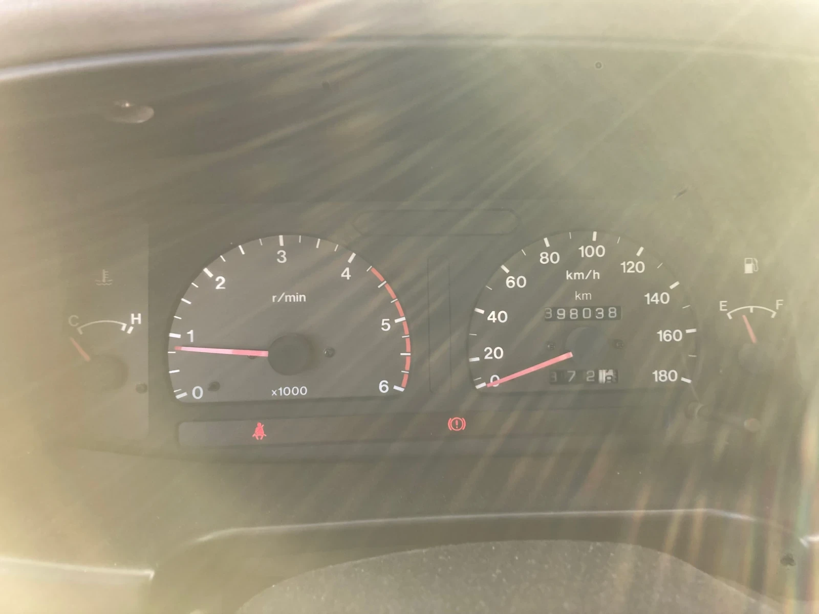 Isuzu Pickup 3100 TD 109 ks Klimatik BEZ RAjDA, снимка 16 - Автомобили и джипове - 53977570