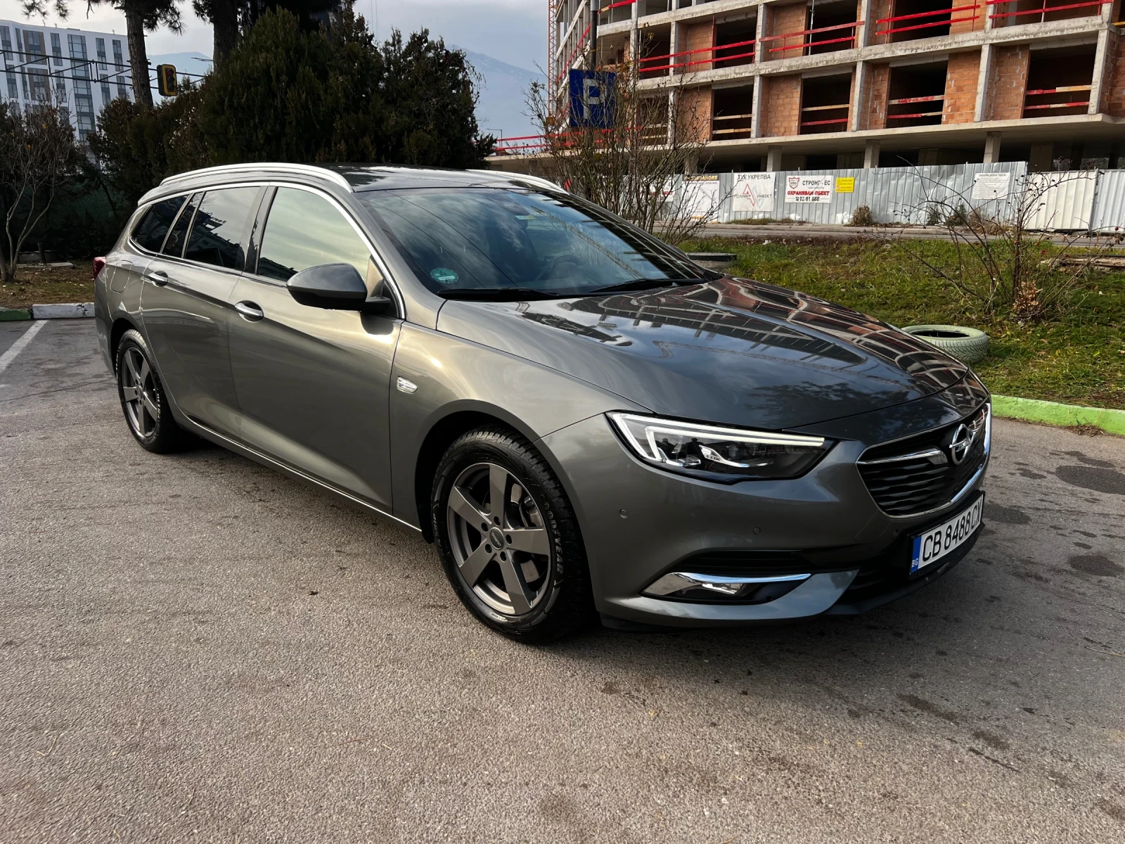 Opel Insignia Sport Touer 4x4, снимка 13 - Автомобили и джипове - 54074780