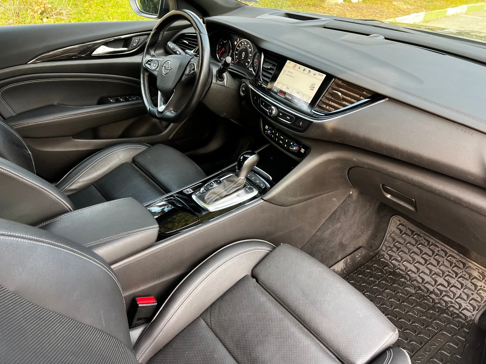 Opel Insignia Sport Touer 4x4, снимка 11 - Автомобили и джипове - 54074780