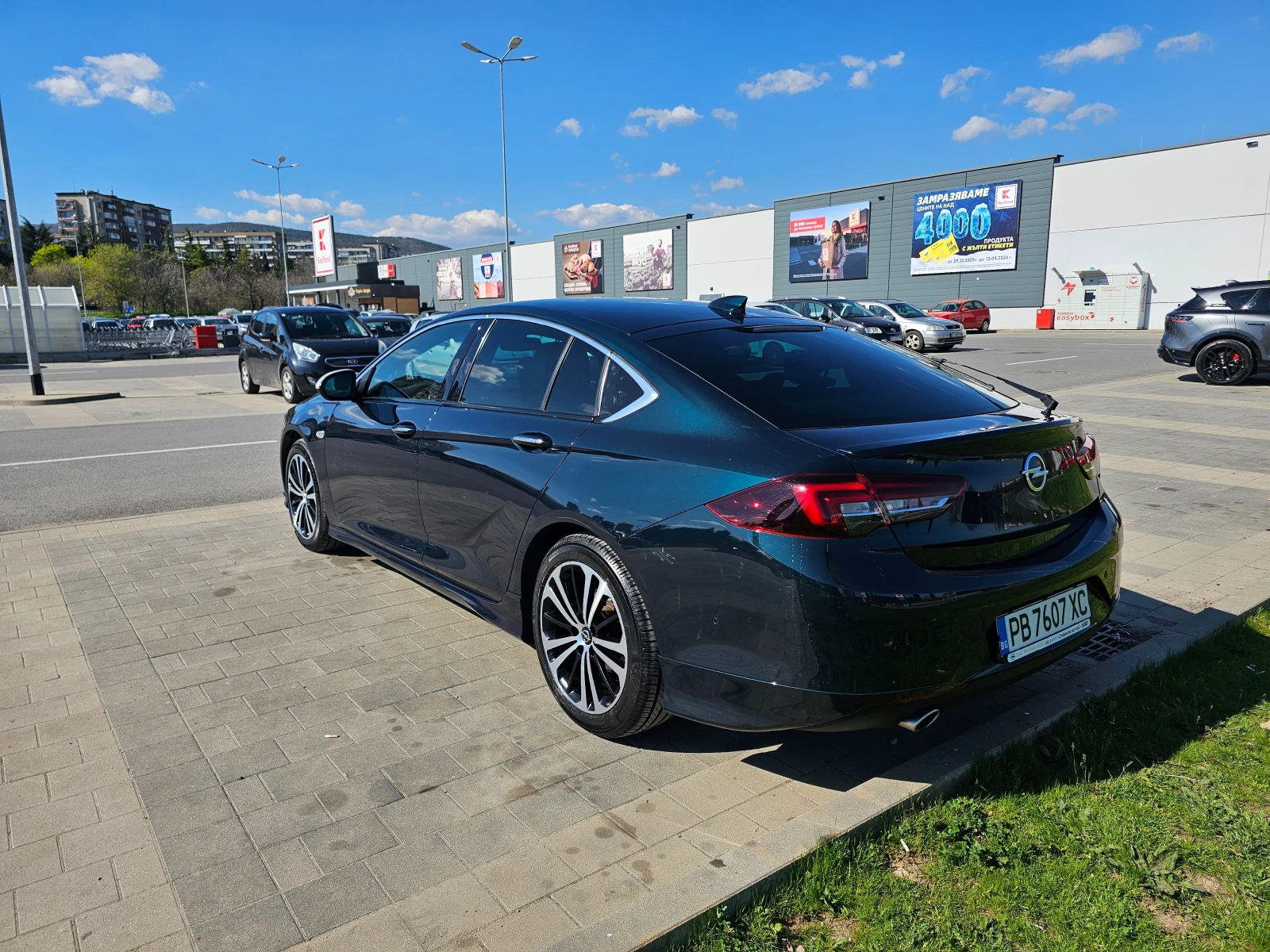 Opel Insignia Exclusive, снимка 7 - Автомобили и джипове - 54115824